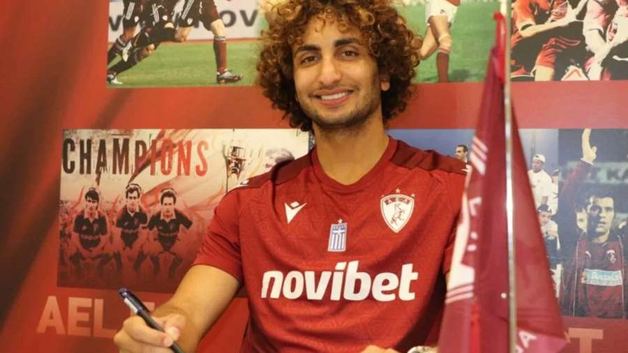 عمرو وردة لاعبا في لاريسا اليوناني