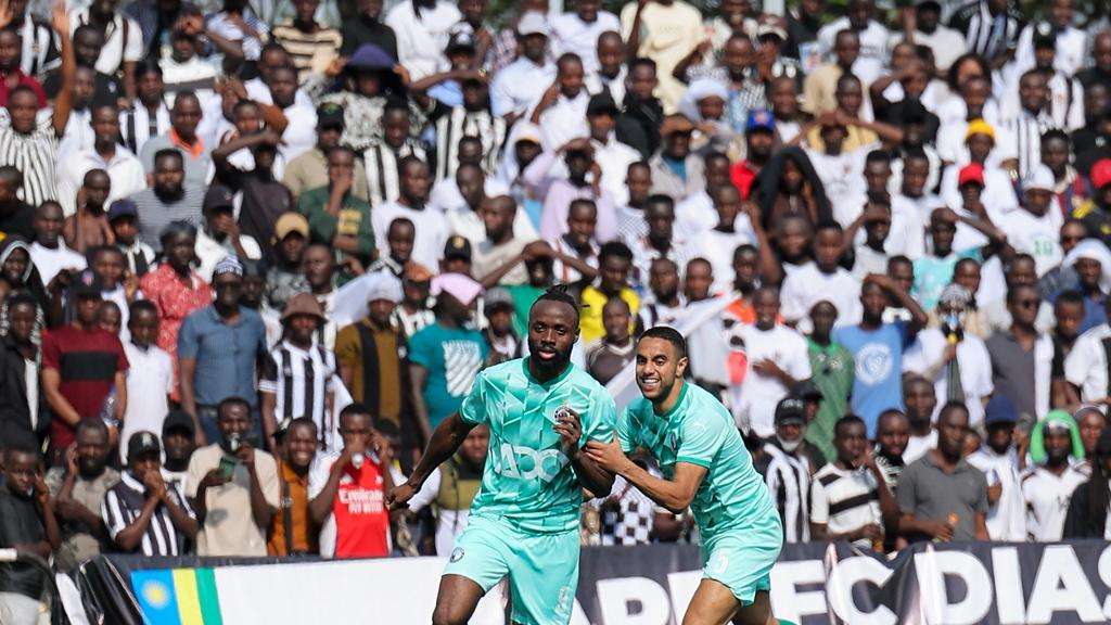 فيستون ماييلي