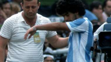 Maradona 1982 Argentina Brasil 24 10 2016
