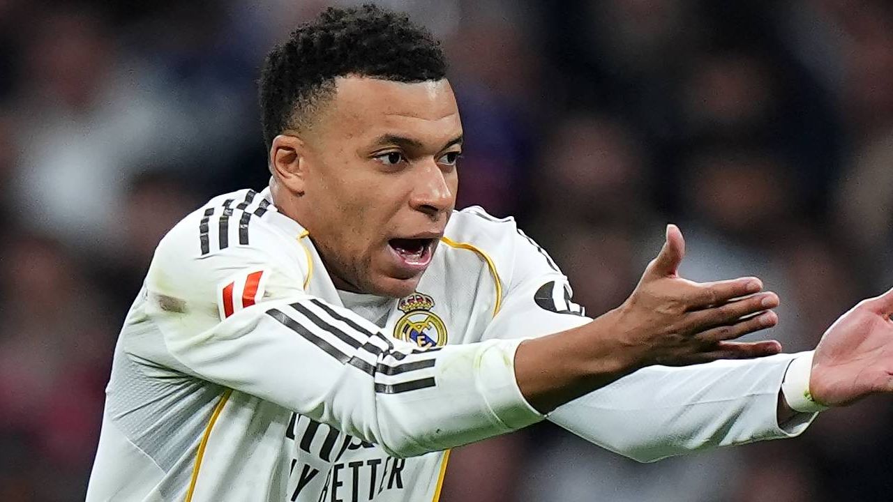 مبابي يغضب من إدارة ريال مدريد لإصابته ويتخذ قرارًا حاسمًا بوقف اللعب