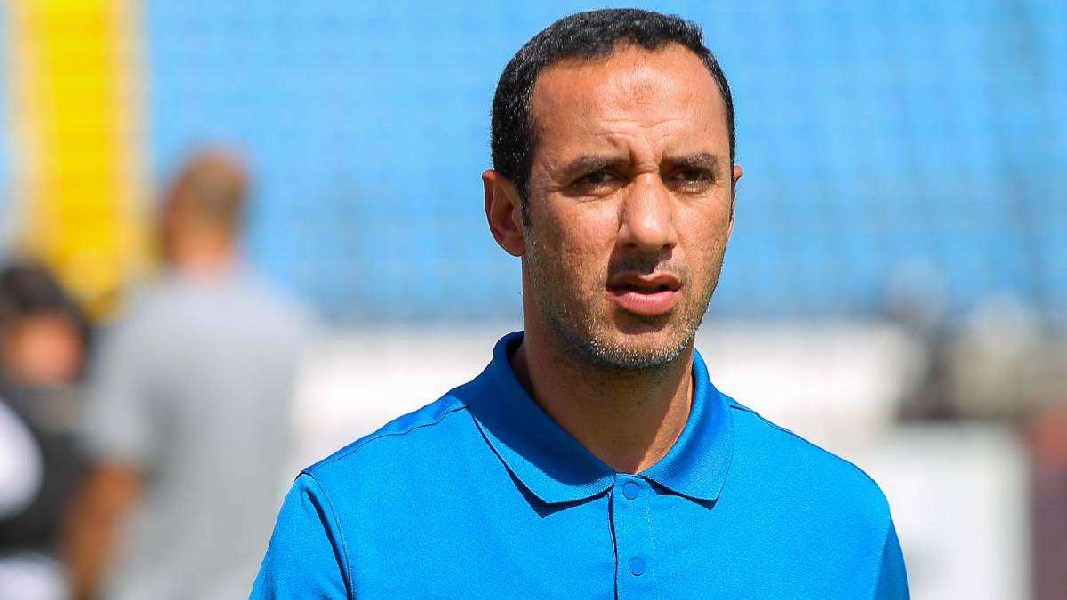 أحمد عبد العزيز مدرب سموحة