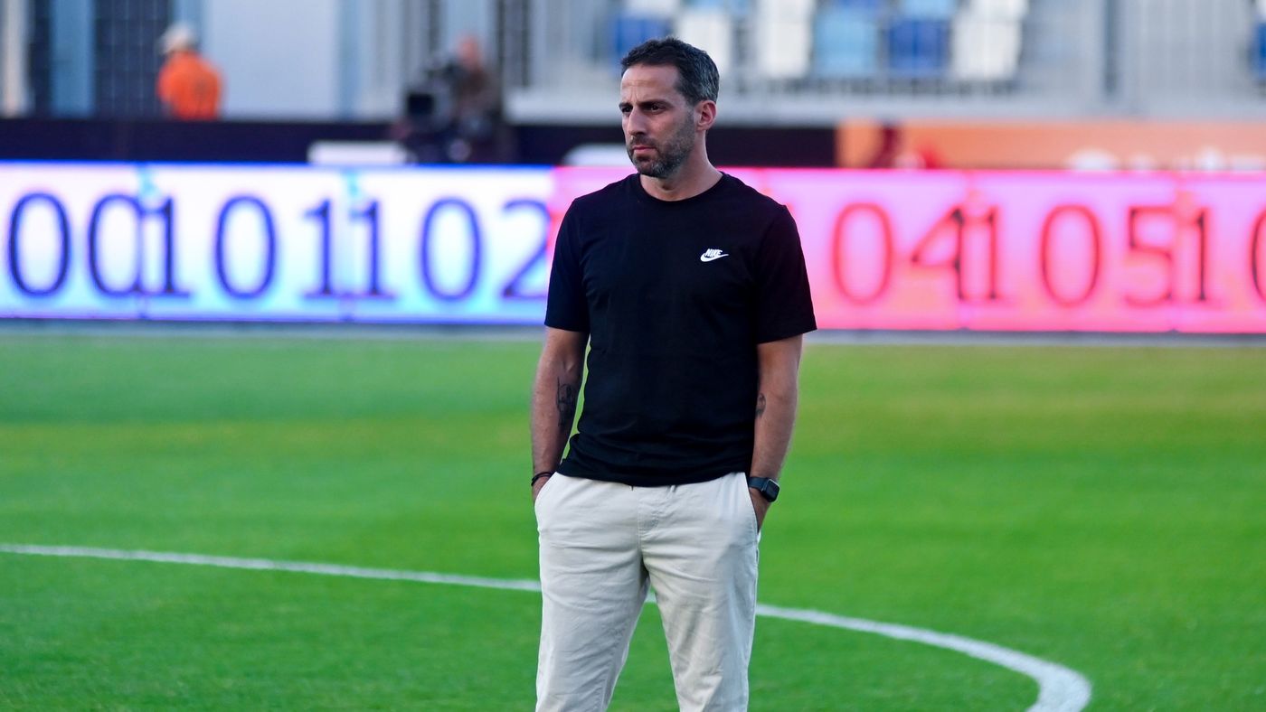 فيريرا يتمسك بالشرط الجزائي ويضع إدارة الزمالك في مأزق كبير