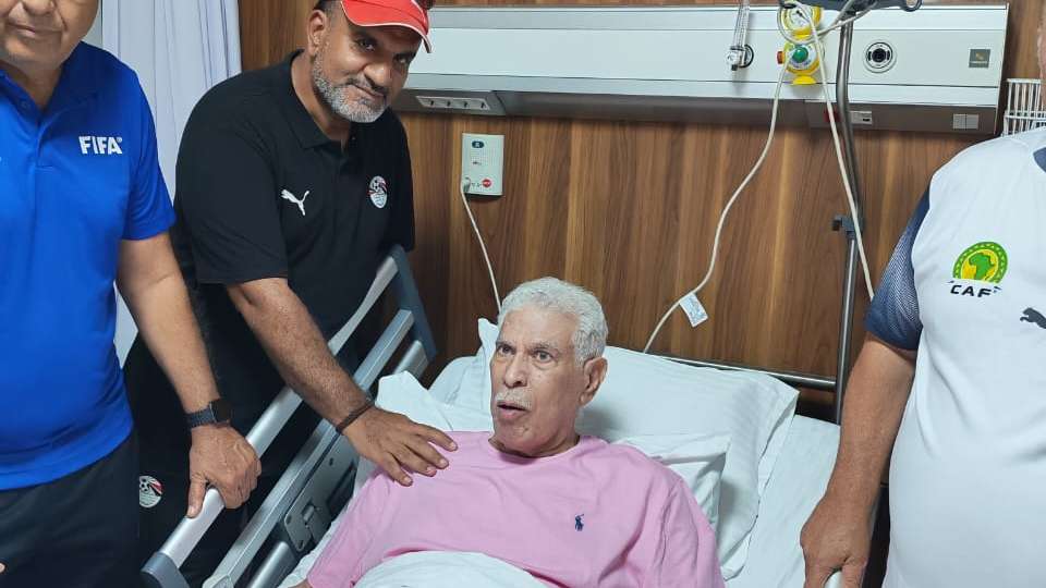 حسن شحاتة في المستشفى