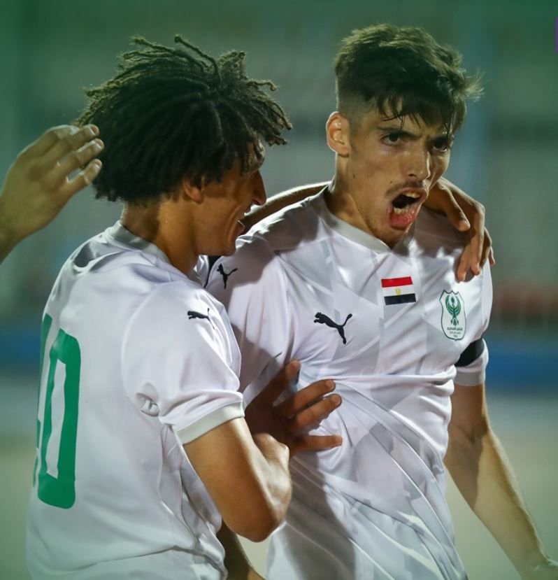 احتفال عبد الرحيم دغموم بهدفه مع المصري