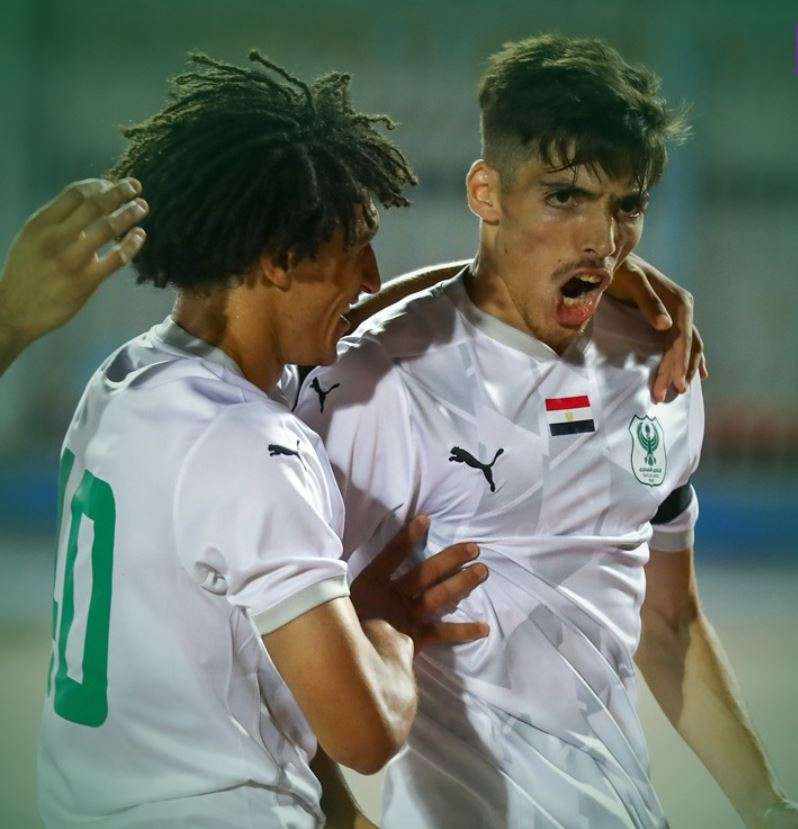 احتفال عبد الرحيم دغموم بهدفه مع المصري