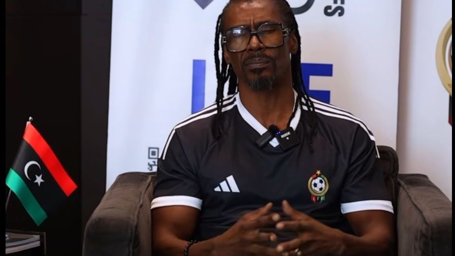 أليو سيسيه مدرب منتخب ليبيا