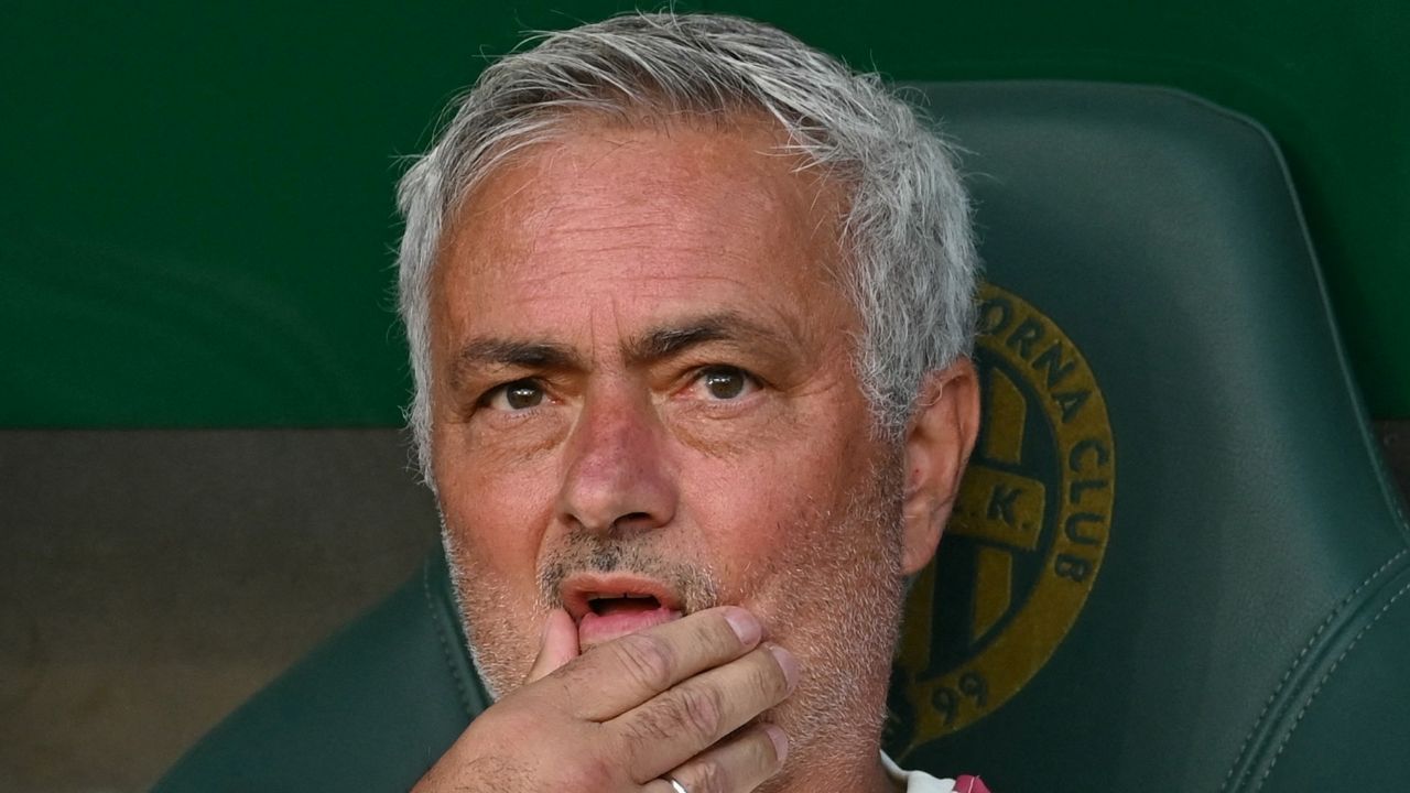 مورينيو يضع خطته لمعاقبة رباعي برشلونة