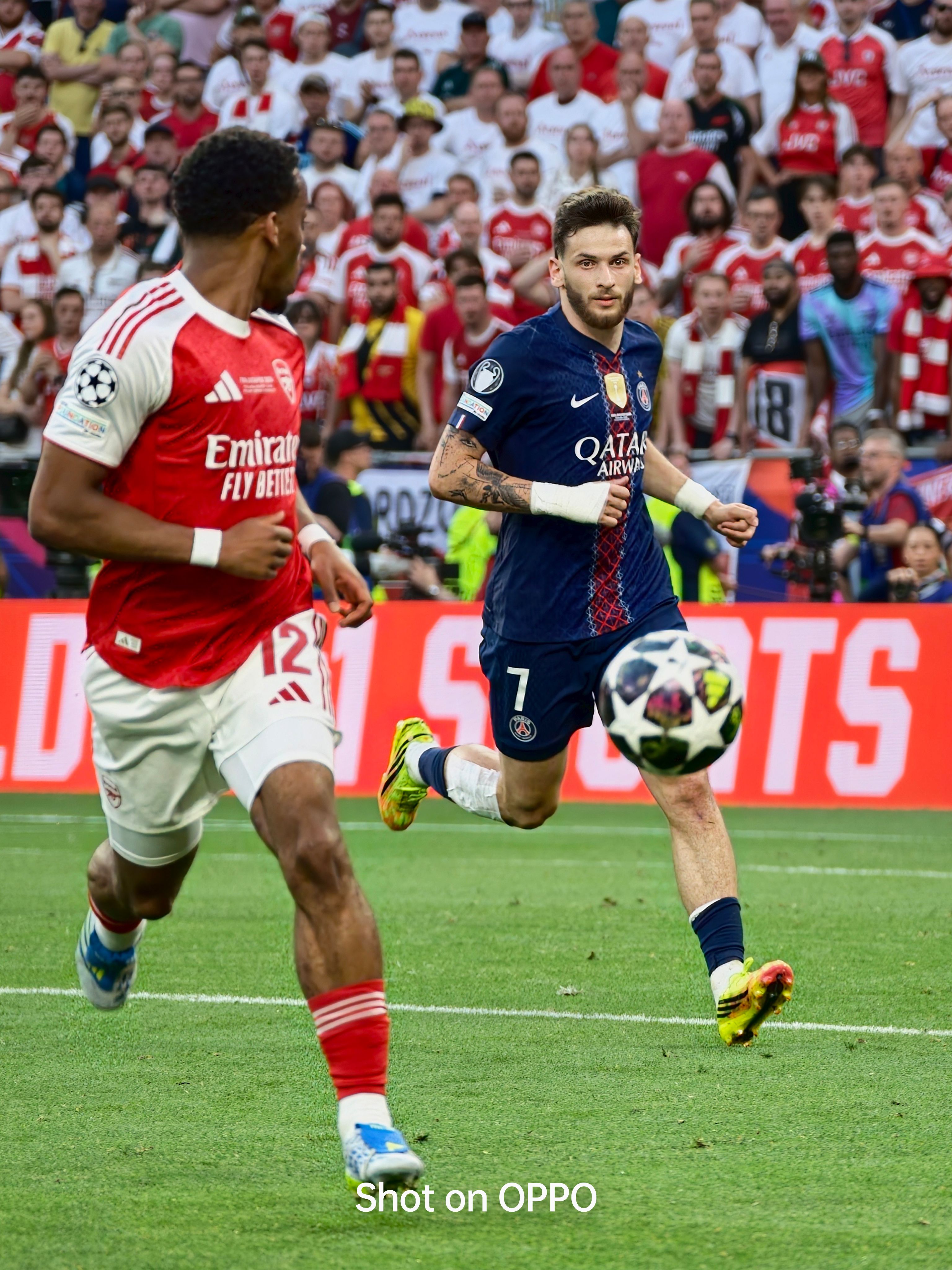 Legendary moments on the pitch shot on OPPO