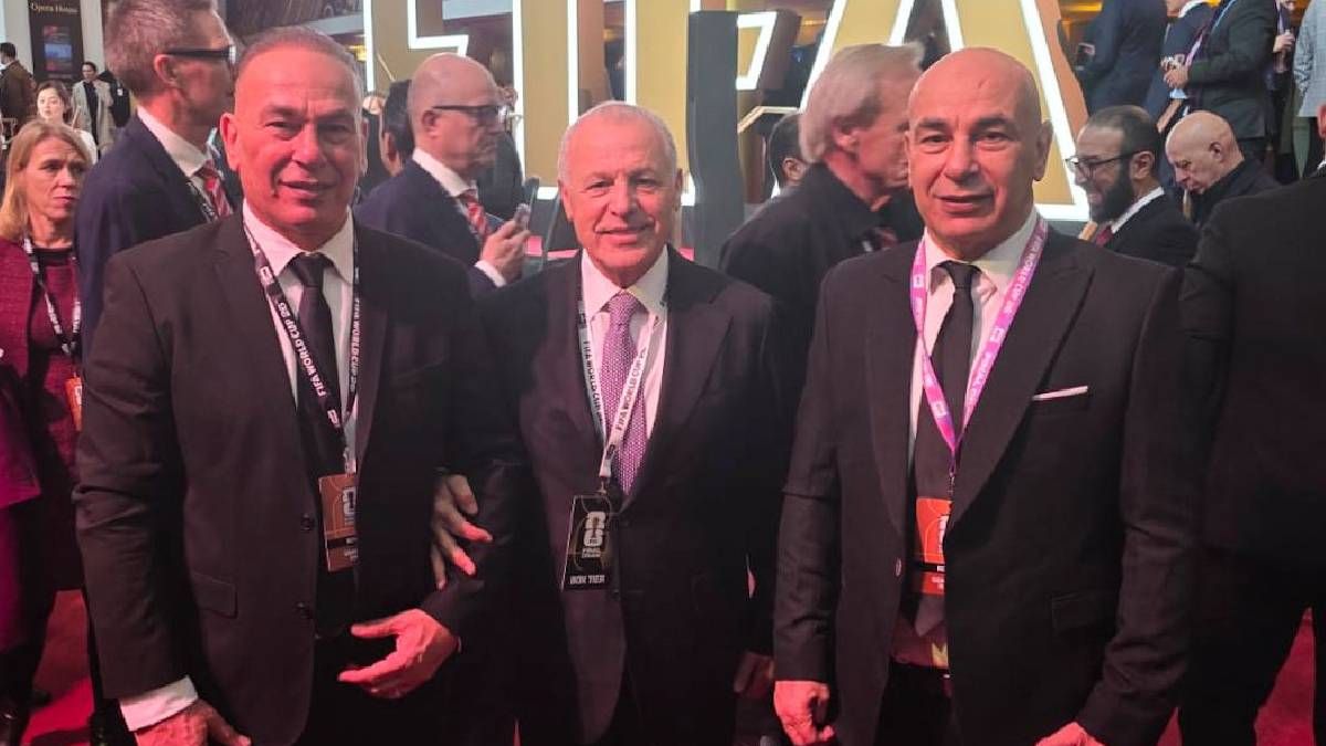 هاني أبوريدة مع حسام وإبراهيم حسن