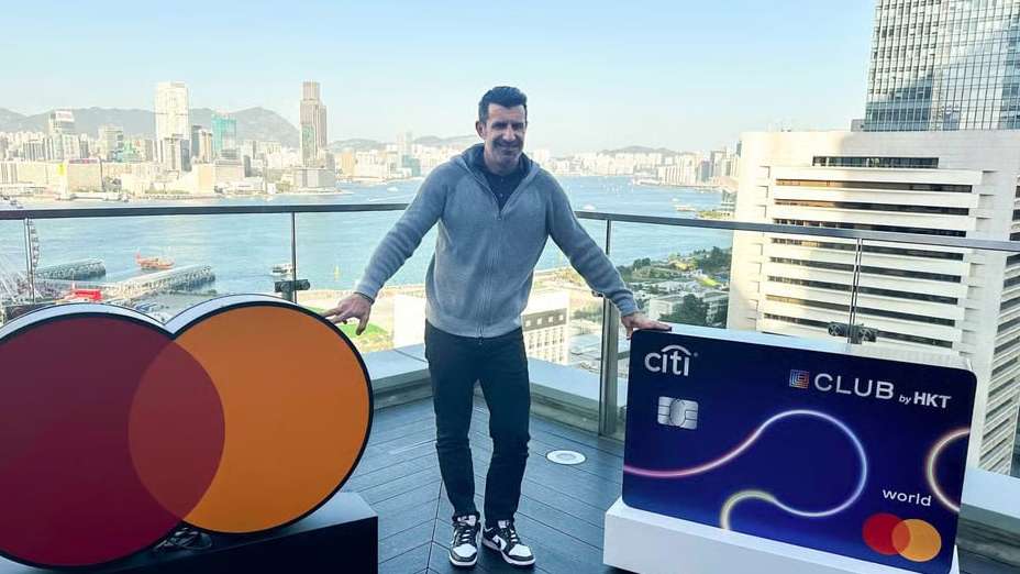 Luis Figo Mastercard