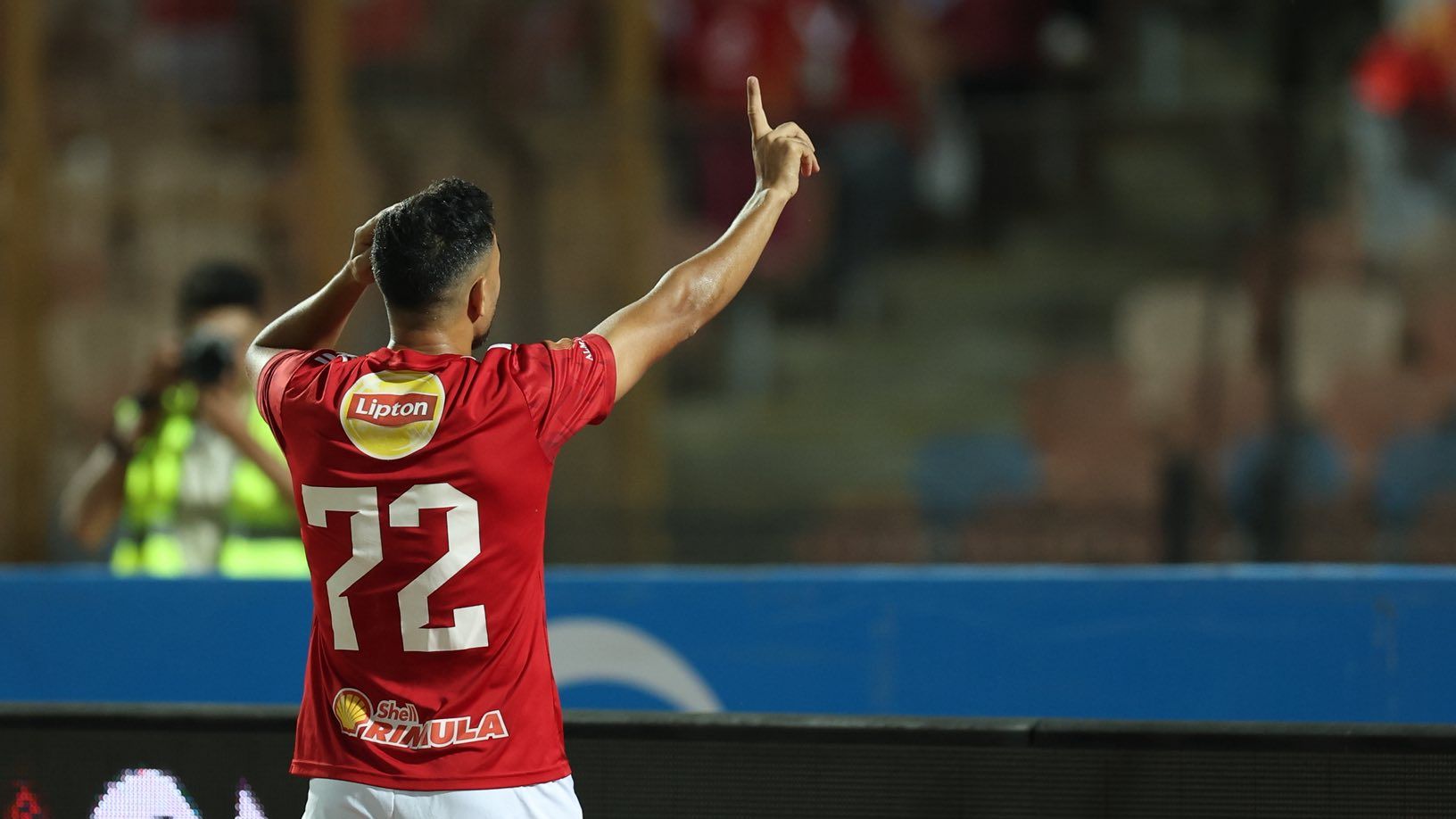 محمود حسن تريزيجيه يعتذر لجماهير الأهلي