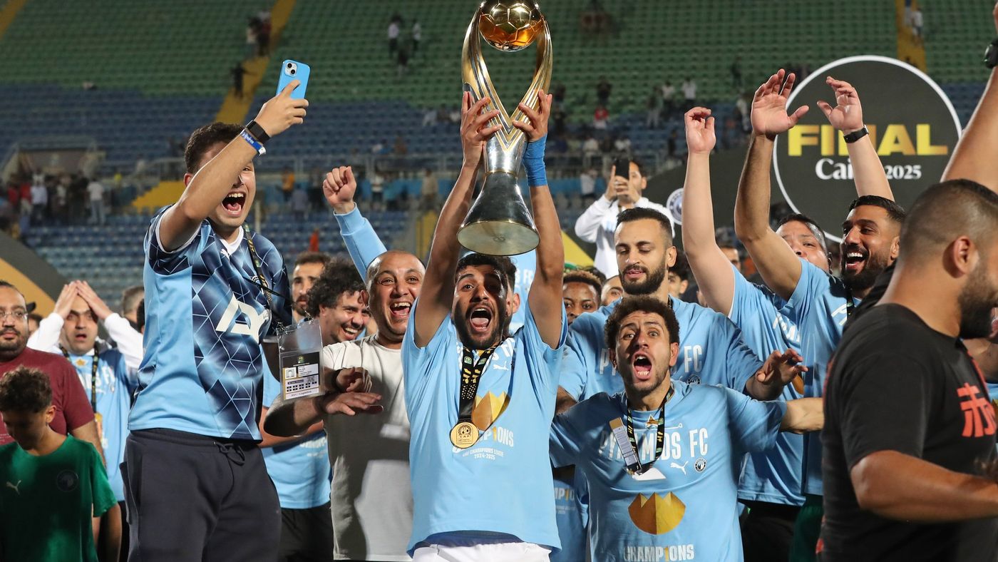 رسميًا.. بيراميدز يربط الشناوي بعقد جديد