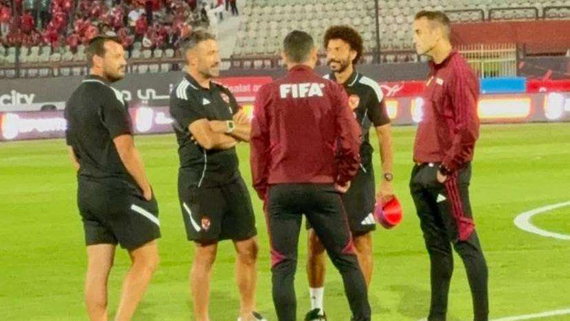 حكام مباراة الأهلي وبيراميدز 