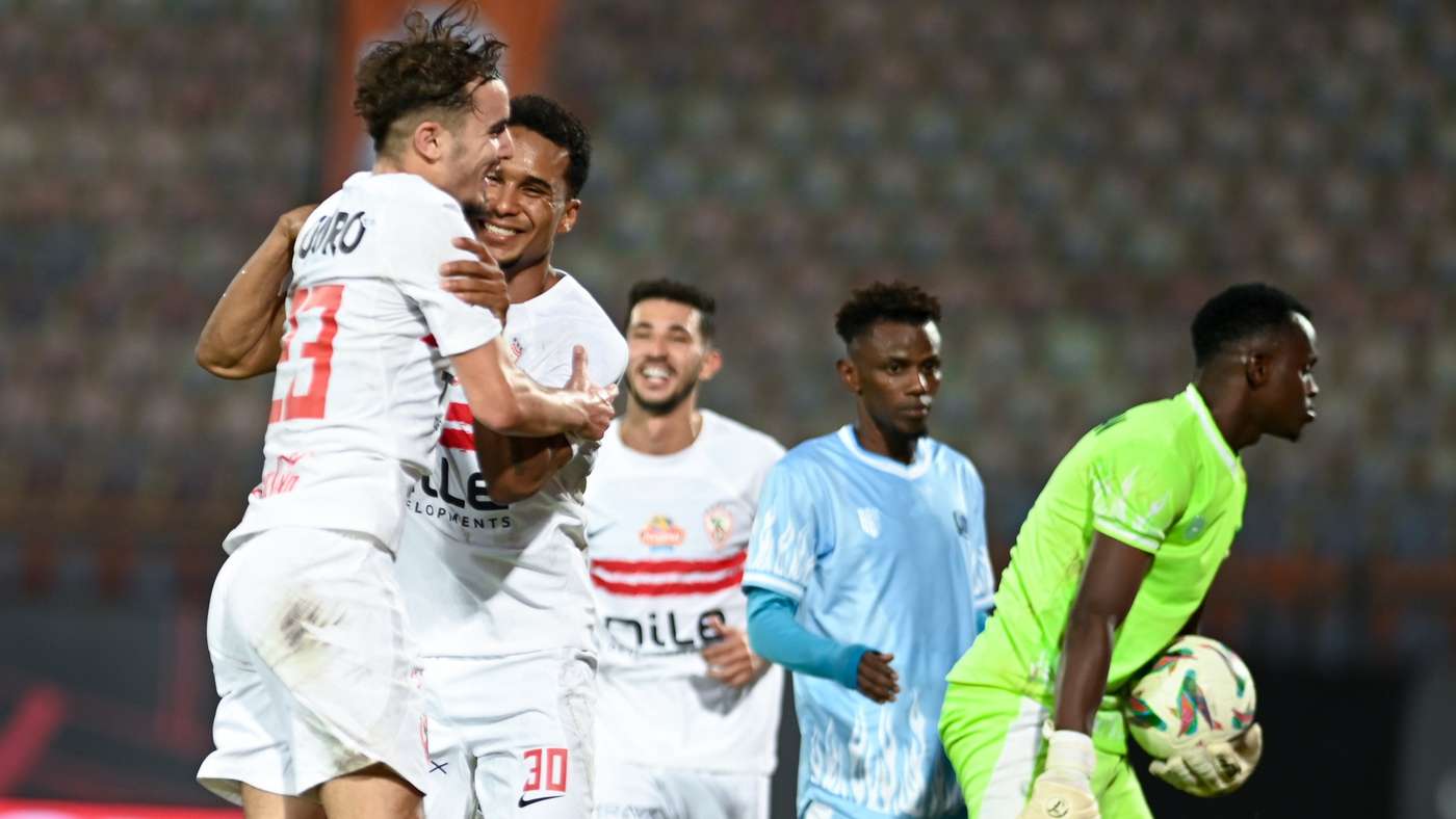 Tifosi di Zamalek in rivolta durante una partita di CAF Confederation Cup