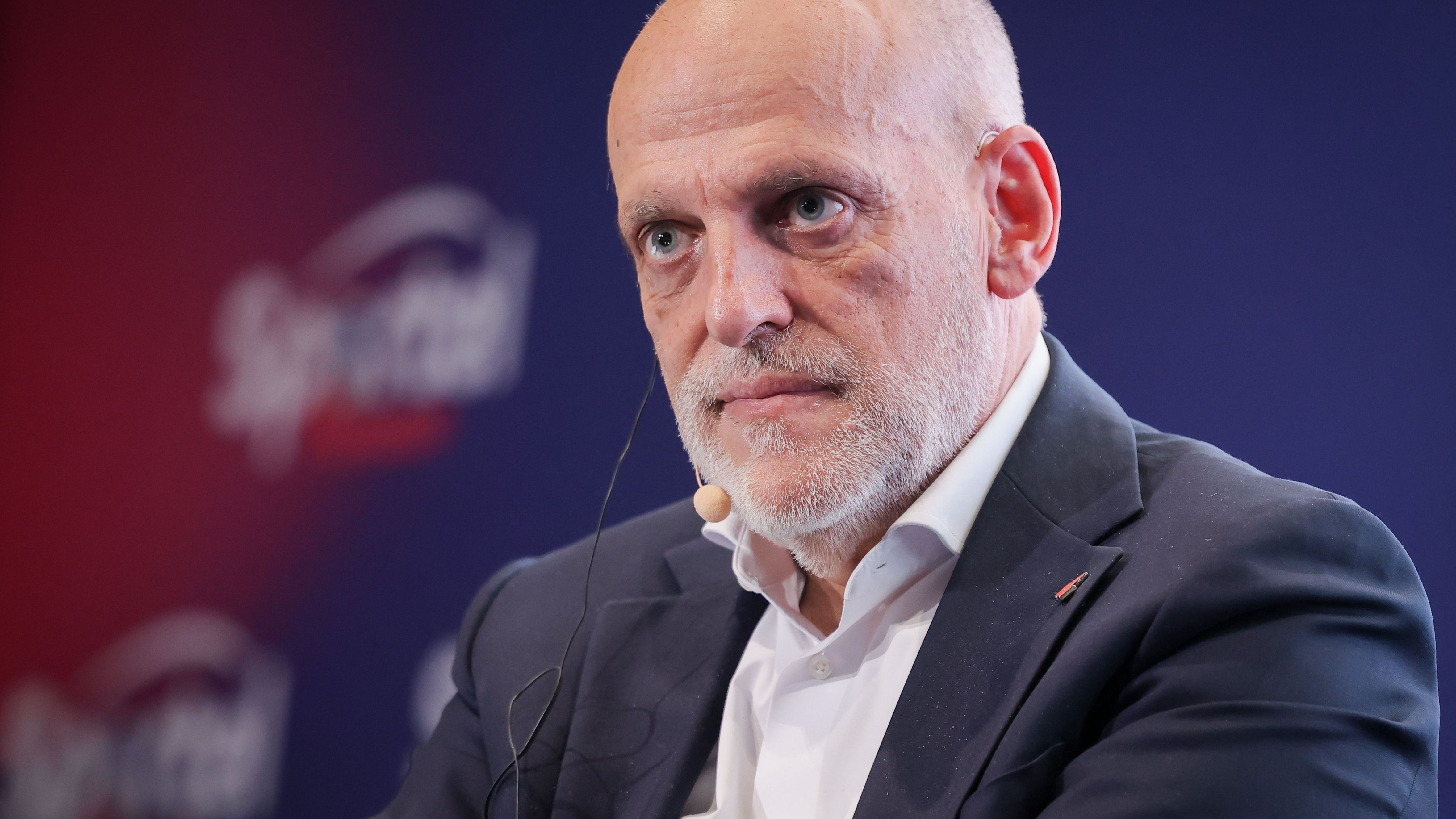 رئيس لاليغا يثني على صفقة بيع 42% من أسهم فالنسيا إلى Pitchwise Holdings