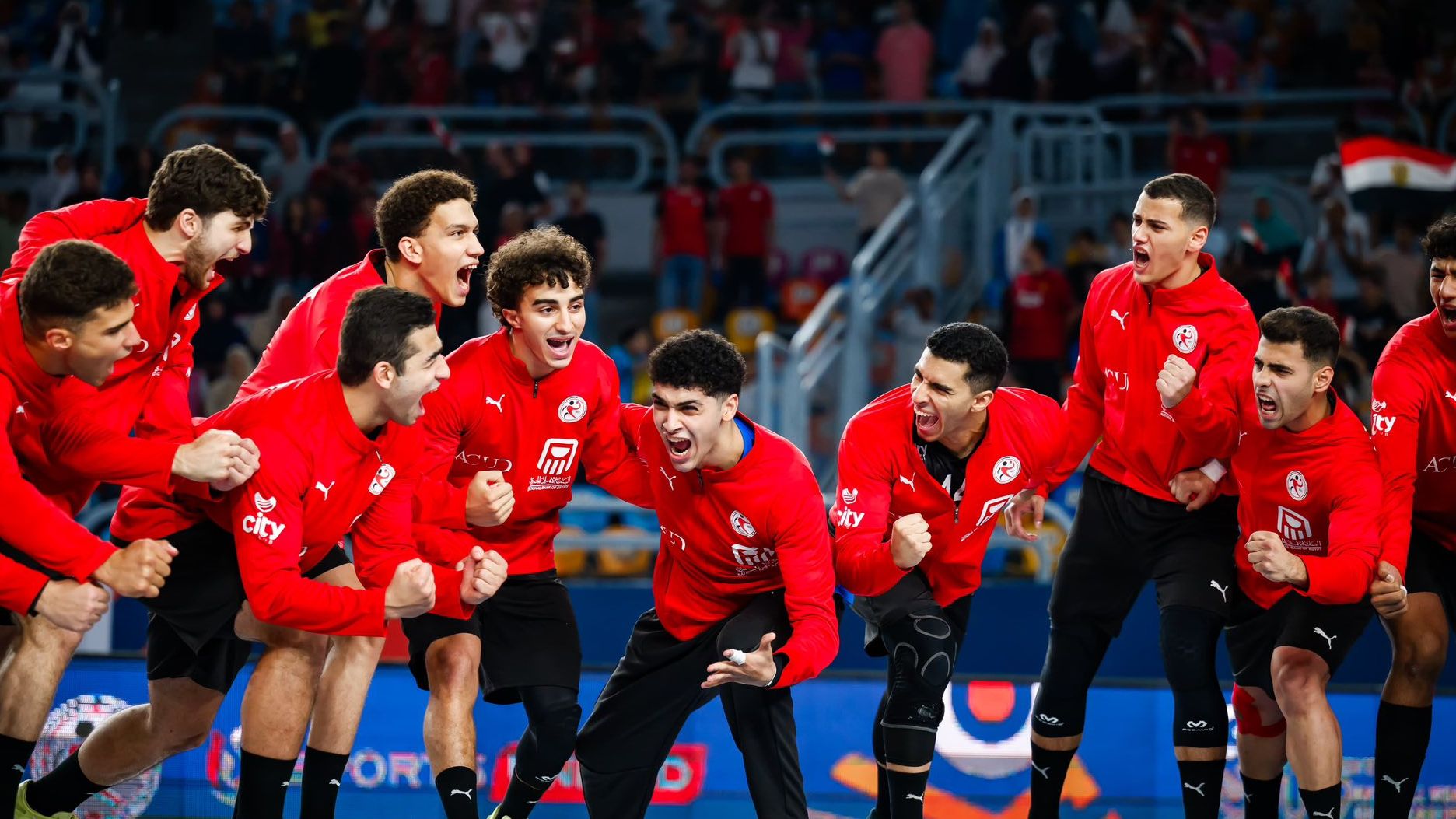 احتفال لاعبي منتخب مصر لكرة اليد للناشئين
