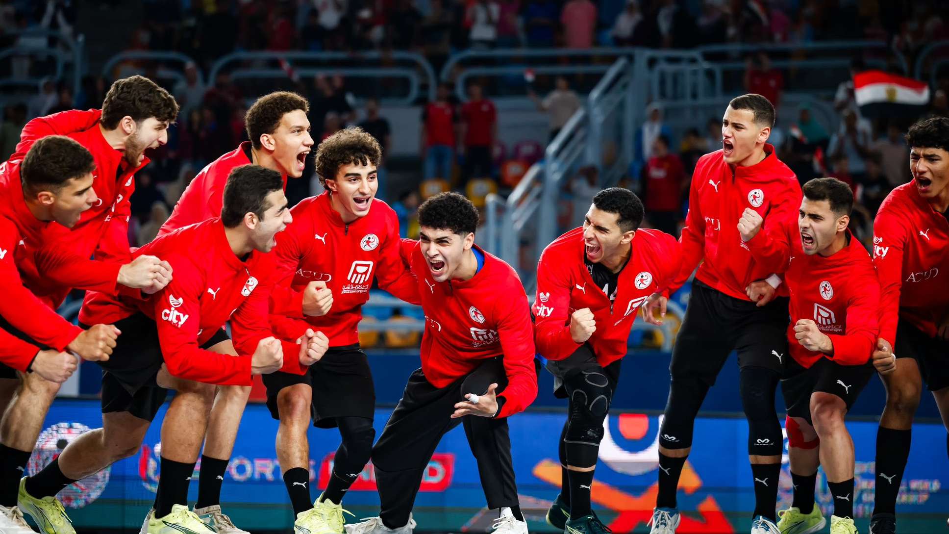 احتفال لاعبي منتخب مصر لكرة اليد للناشئين