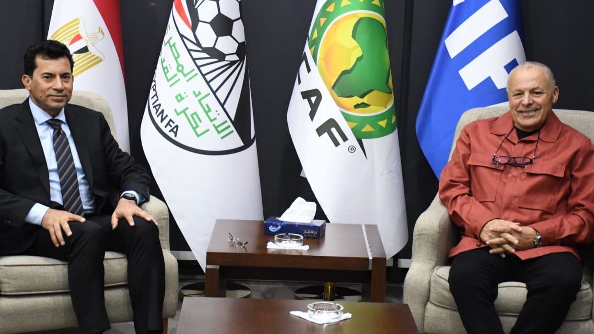 هاني أبوريدة و أشرف صبحي وزير الرياضة