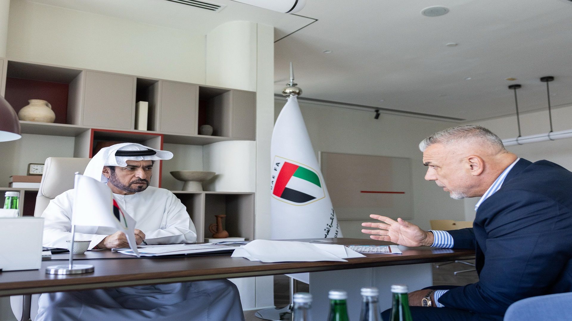 كوزمين أولاريو