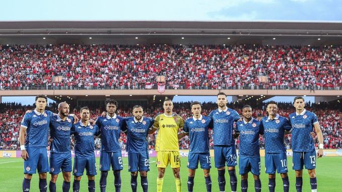 متى تُنقل مباراة الوداد وأمل تزنيت في الدوري المغربي 2026-2027 وكيف تشاهدها مباشرة؟