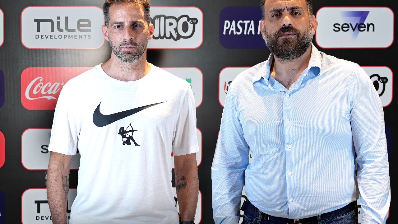 جون إدوارد مع يانيك فيريرا مدرب الزمالك الجديد