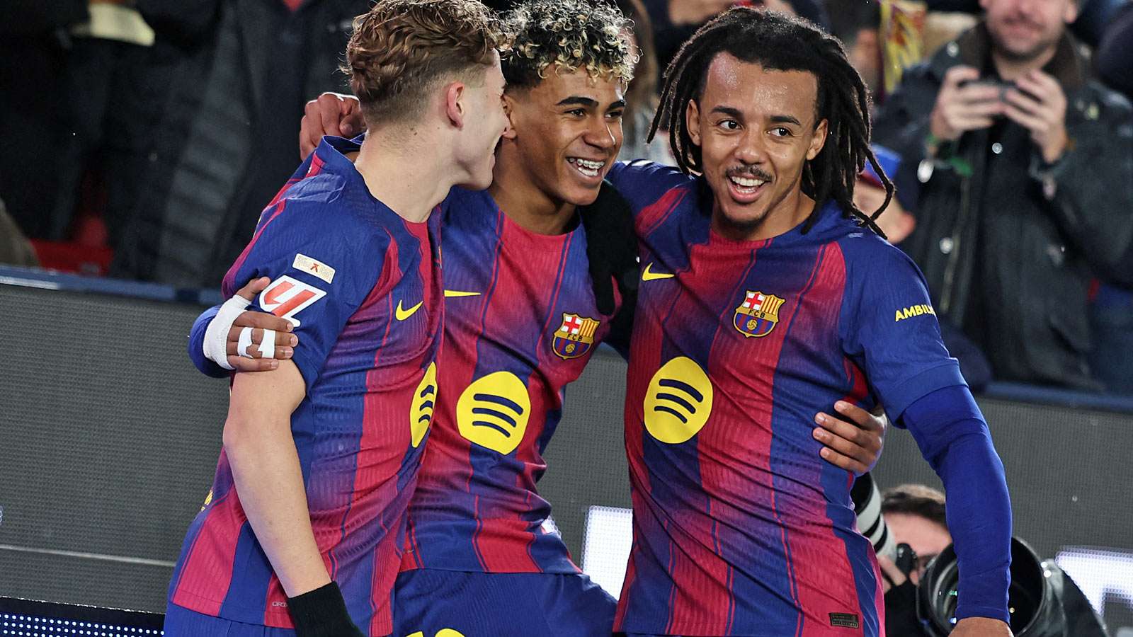 kounde yamal barcelona