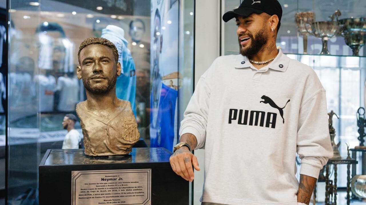 Neymar em homenagem do Santos