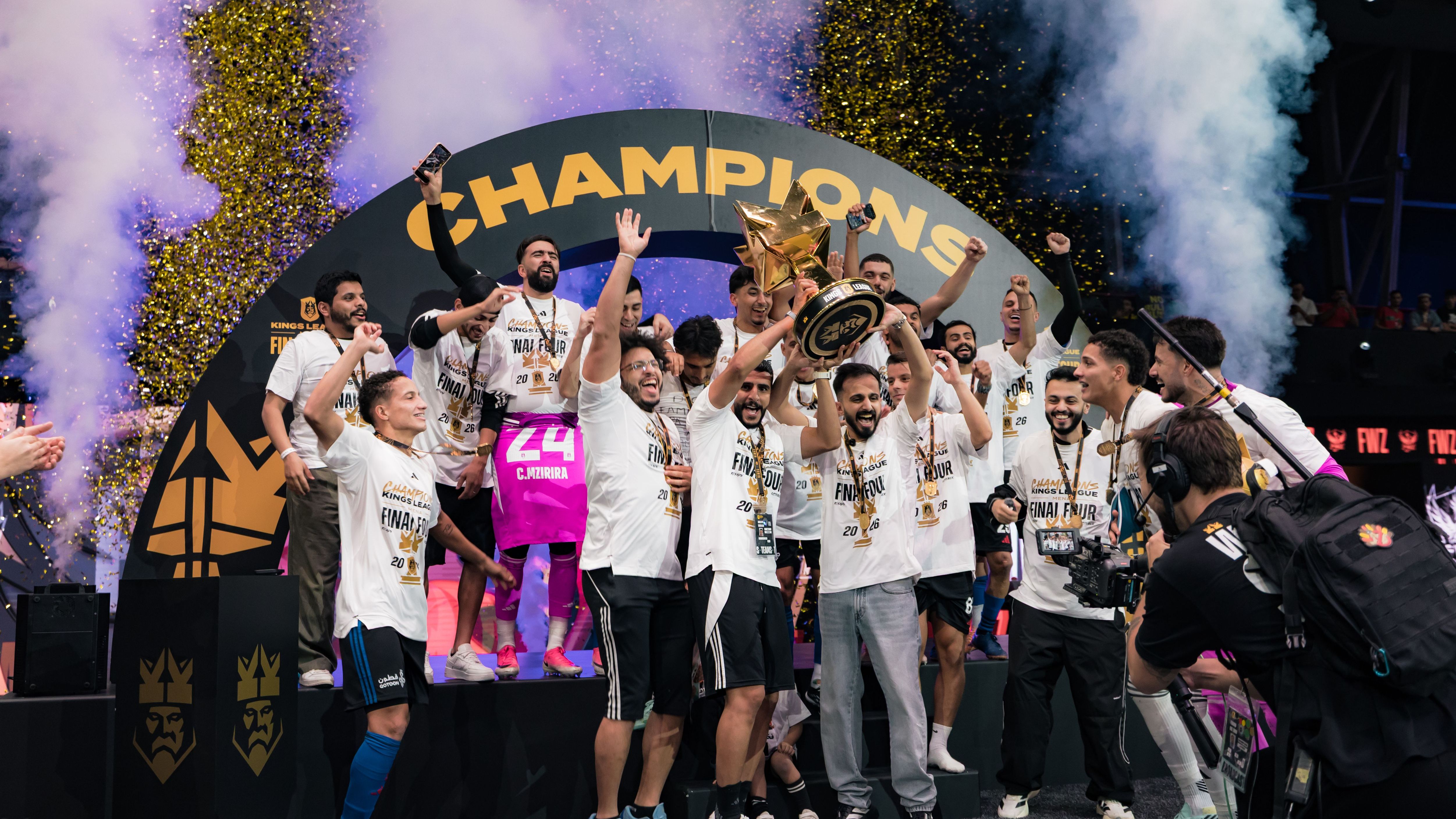 فريق FWZ يُتوّج بطلاً للجولة الأولى من دوري الملوك لمنطقة الشرق الأوسط وشمال أفريقيا بعد ليلة ختامية مثيرة في الرياض