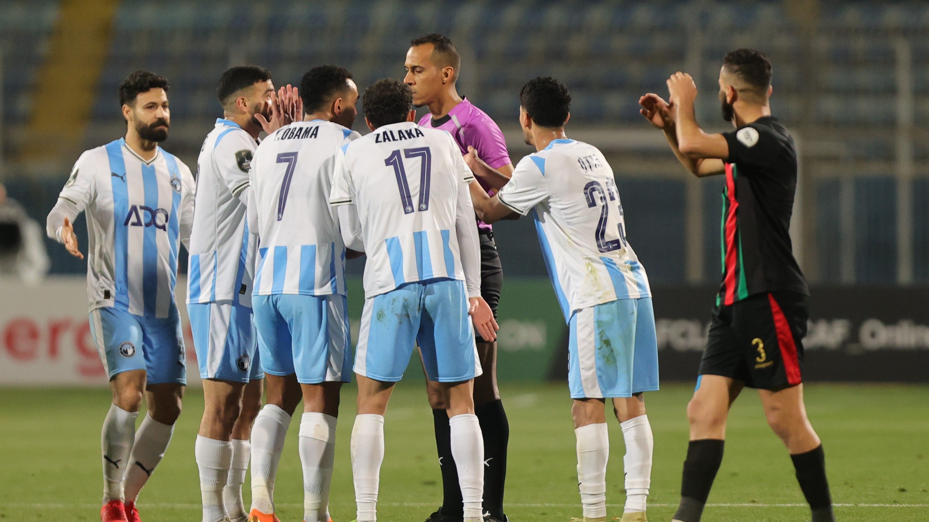 بالفيديو: من الصحراء الجزائرية إلى الأهرامات.. بيراميدز يعلن صفقته الجديدة