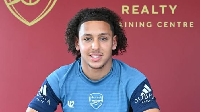 المصري كامرون إسماعيل وقع عقدا مع آرسنال