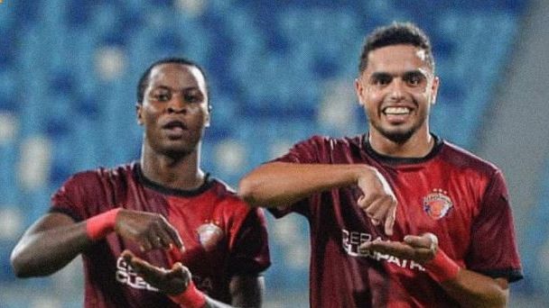 احتفال لاعبي سيراميكا كليوباترا