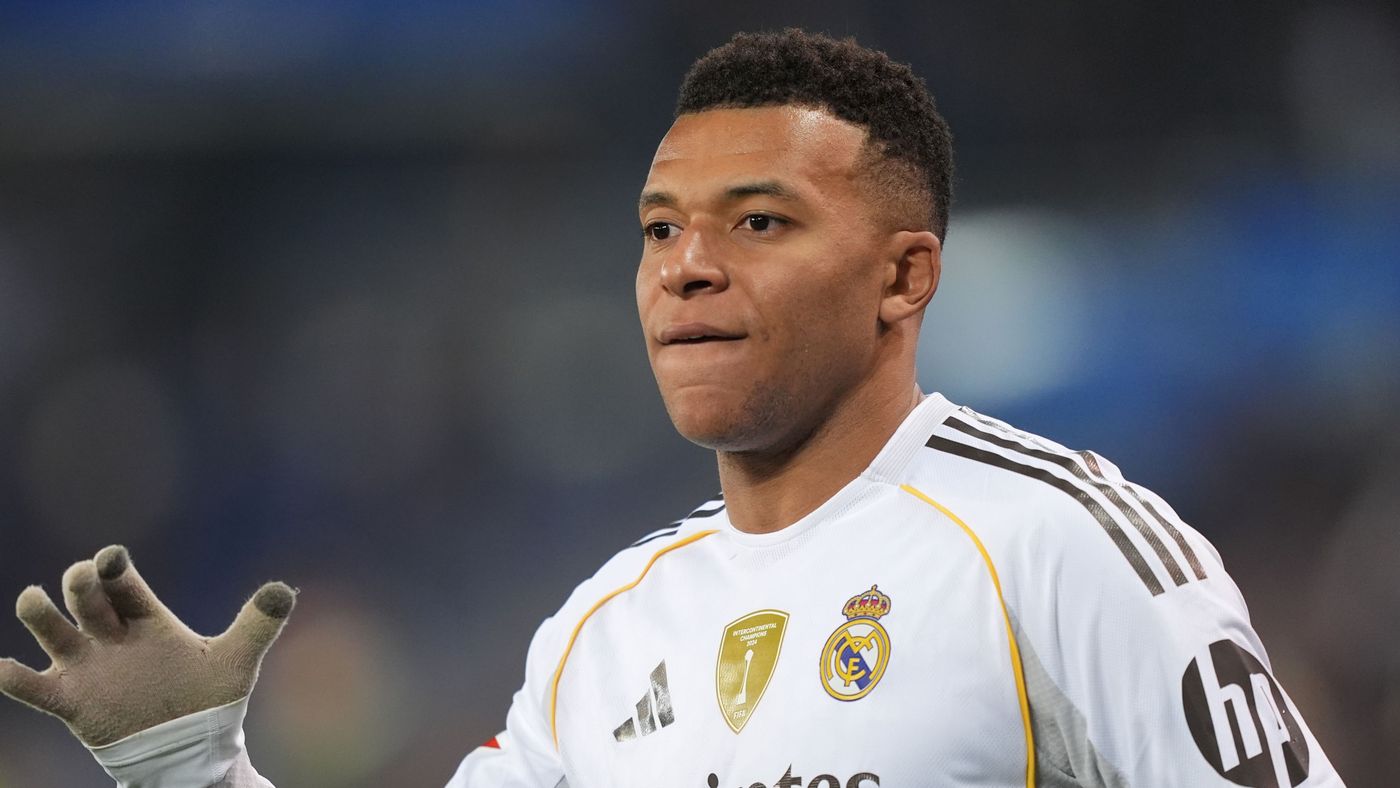 "لا أحد يفهم في مدريد".. أول رد فعل بعد غياب مبابي عن تشكيلة الأفضل