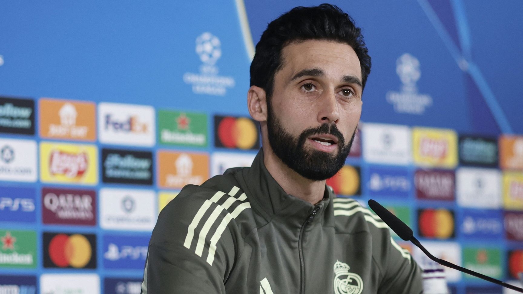 Real-Coach Álvaro Arbeloa (© AFP/SID/OSCAR DEL POZO)
