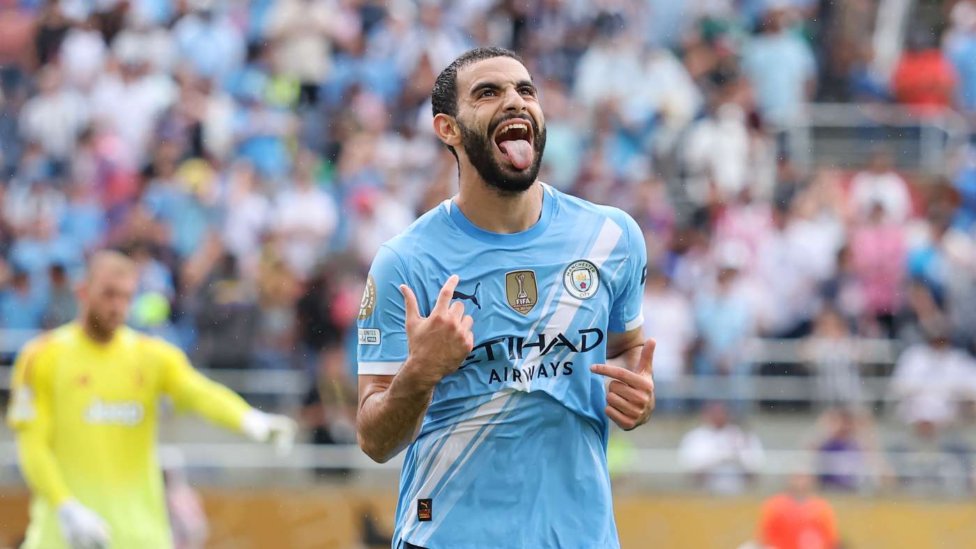 Rayan Ait Nouri Man City 2025
