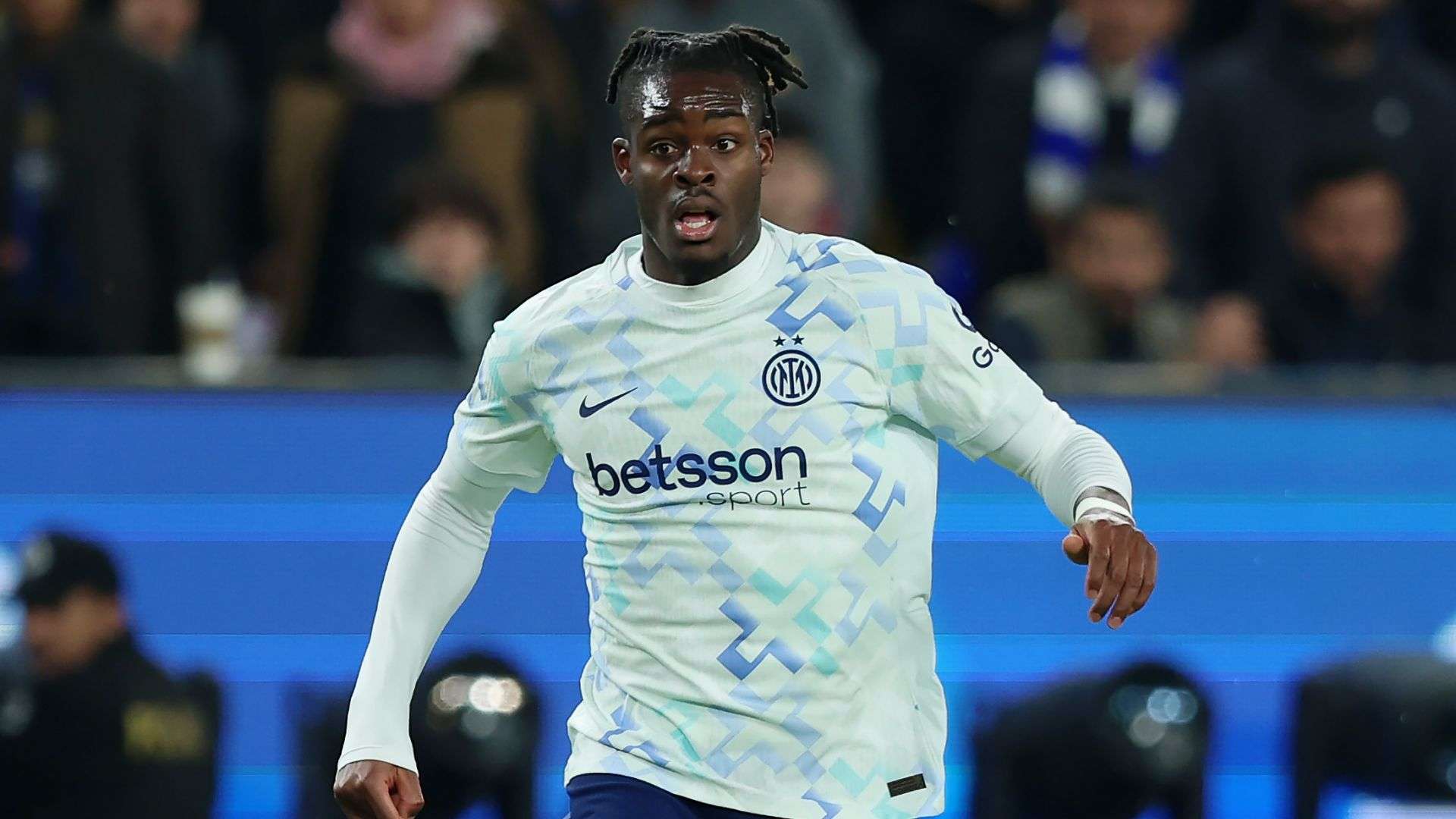 Yann Bisseck Bologna Inter Supercoppa Italiana