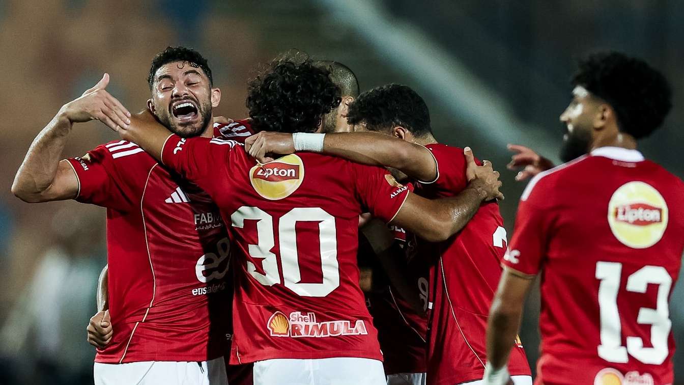 احتفال لاعبي الأهلي