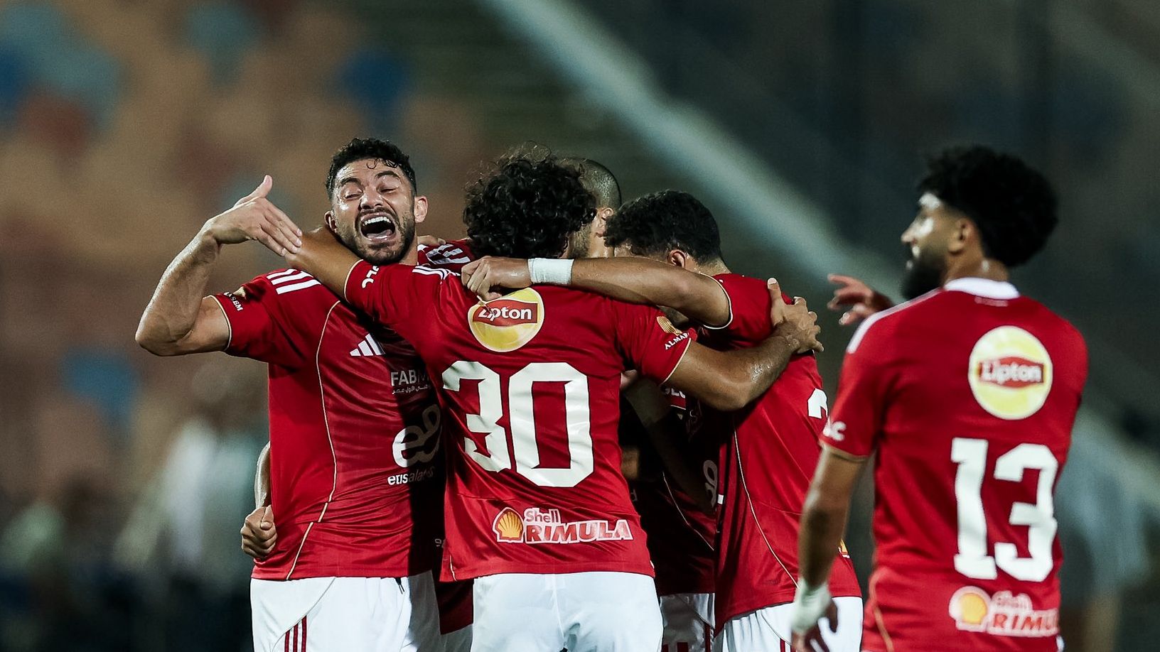 احتفال لاعبي الأهلي