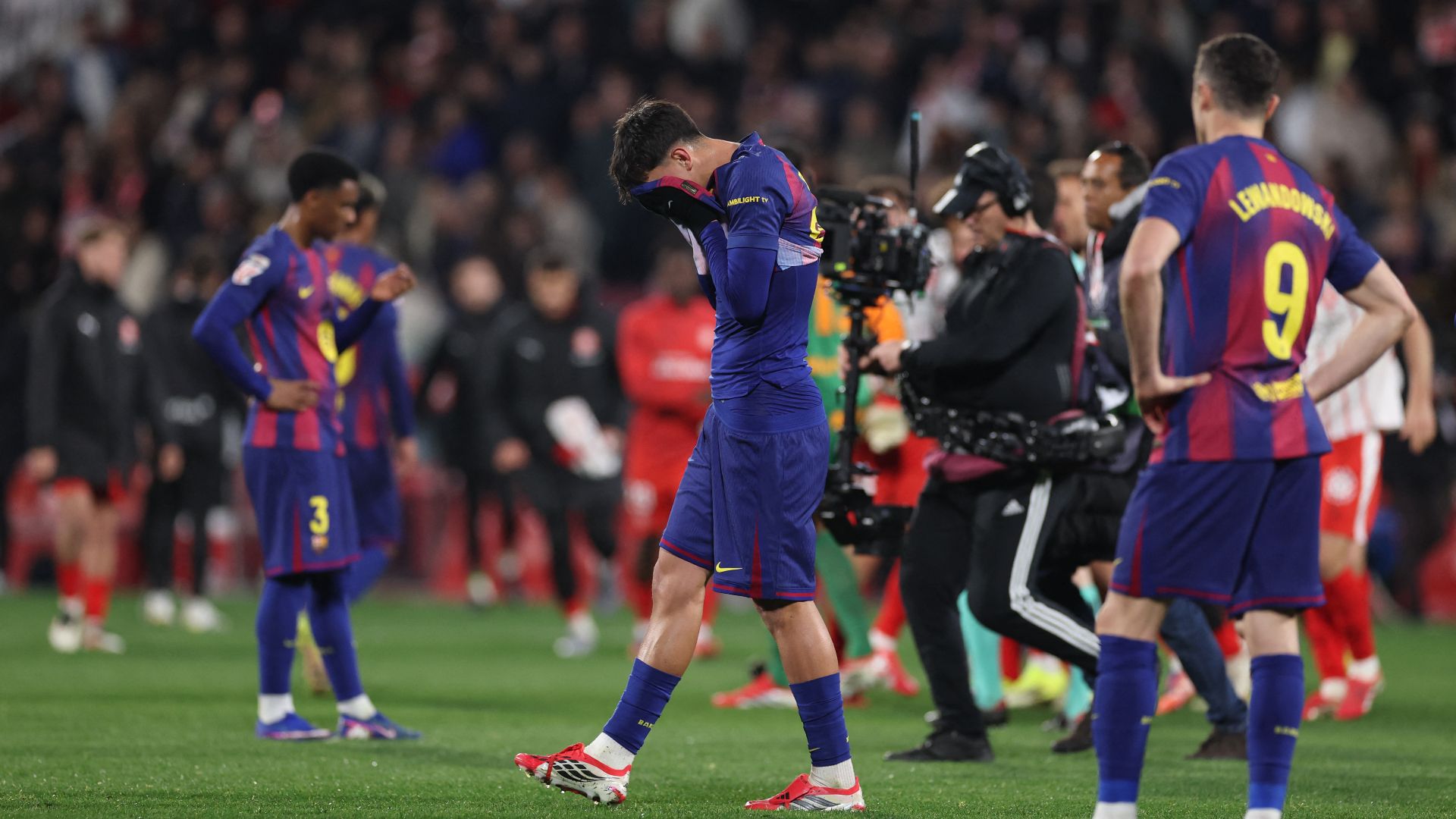 مسؤول كتالوني سابق: لجنة الحكام تمنح ريال مدريد قوة إضافية في الدوري الإسباني