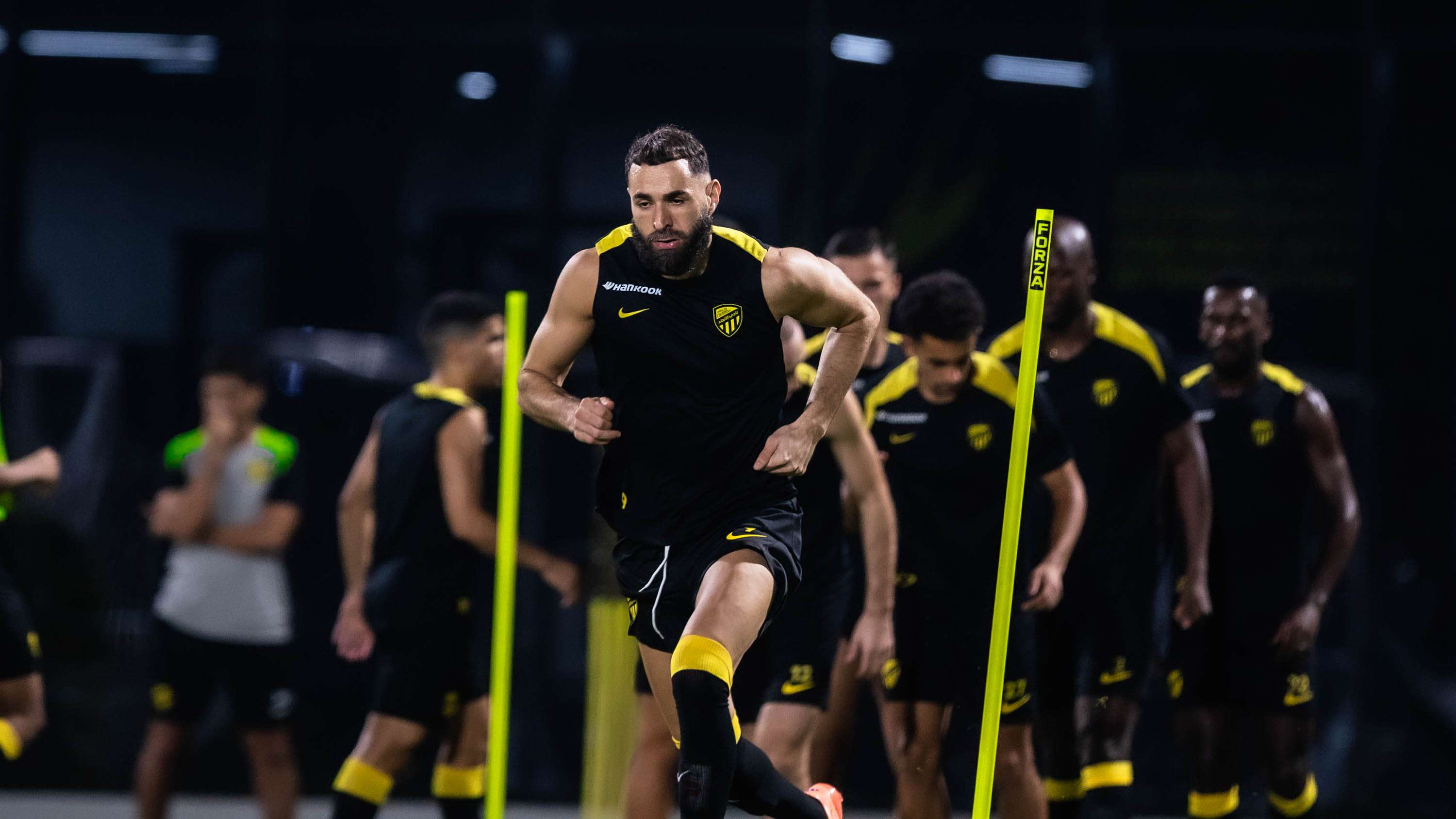 جانب من تدريبات الاتحاد