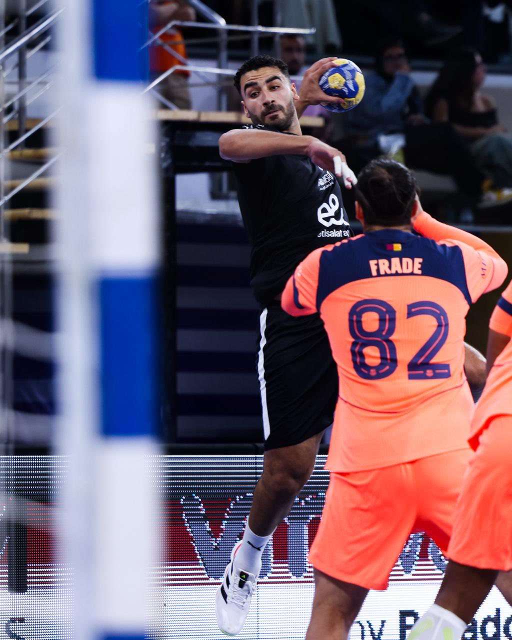 مباراة الأهلي المصري وبرشلونة الإسباني لكرة اليد