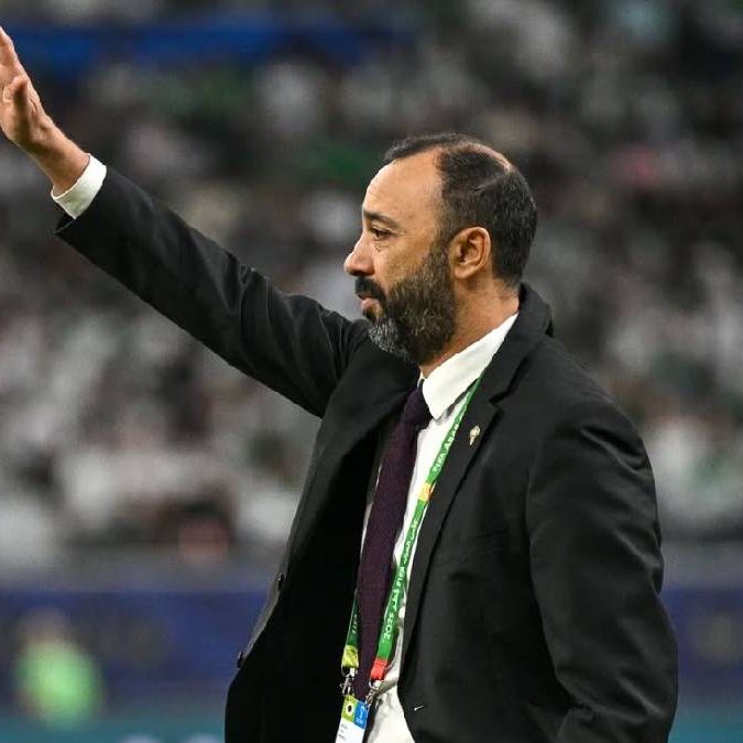 طارق السكتيوي مدرب منتخب المغرب