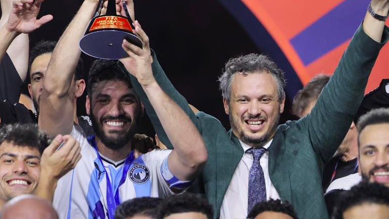 احتفال لاعبي بيراميدز