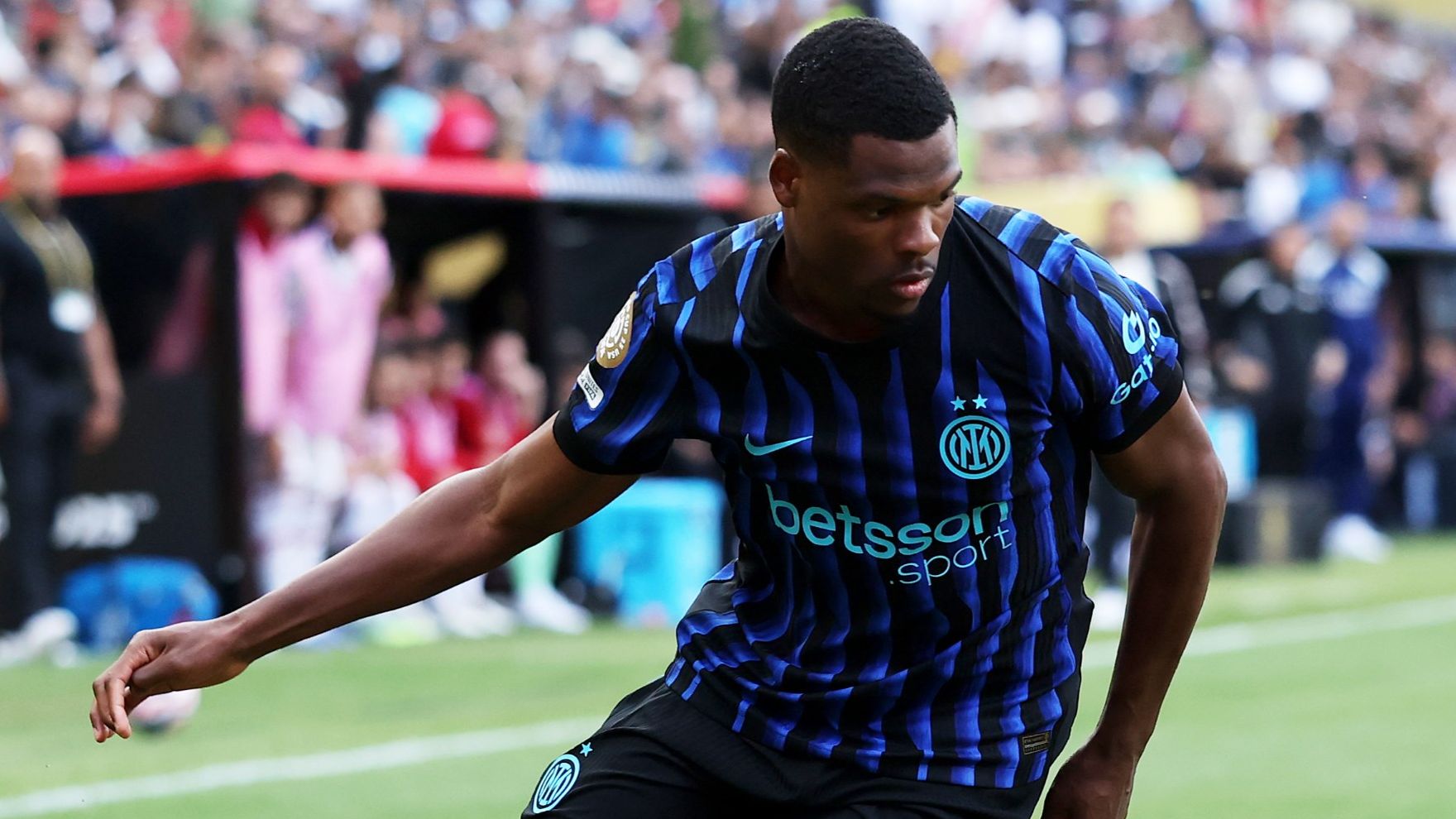 dumfries inter 2025 26 azione mondiale per club