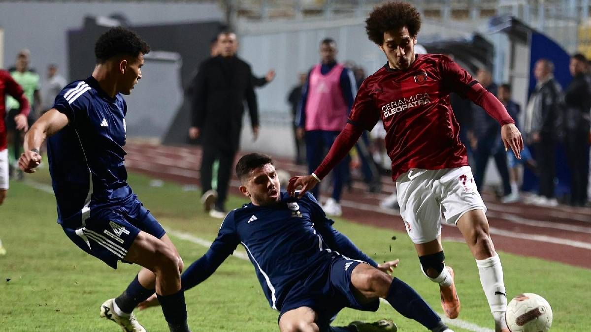 Partido entre Cerámica Cleopatra y Enppi en la Copa de la Capital de Egipto