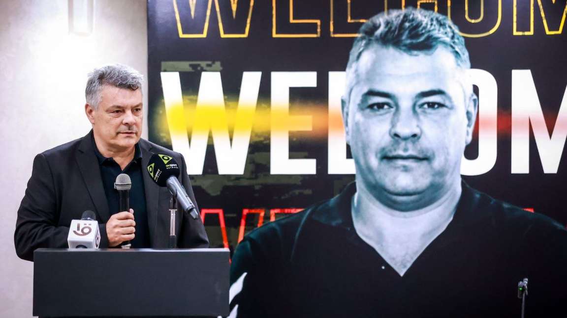 خافيير باسكوال مدرب منتخب مصر لكرة اليد