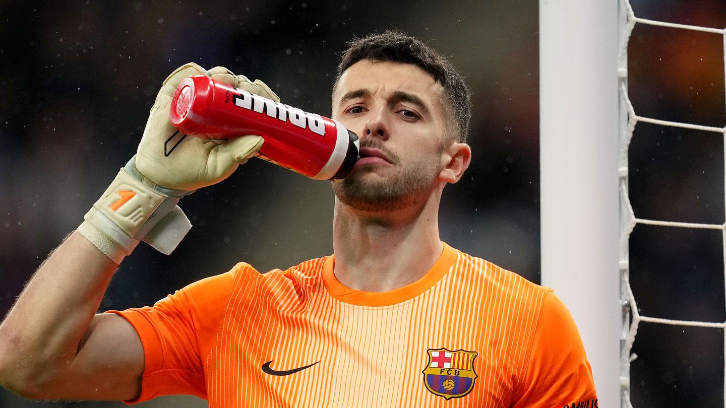 خوان جارسيا: ريال مدريد لا يهمني.. وهذا هدفي مع برشلونة
