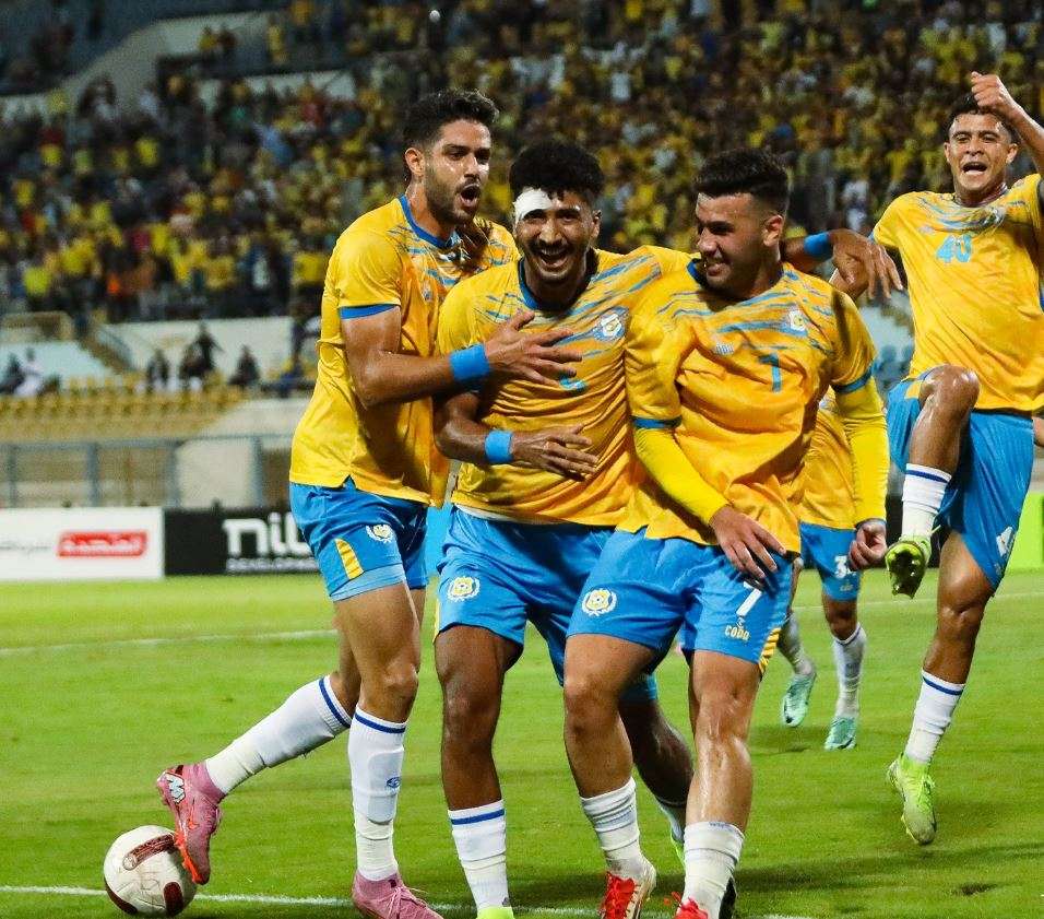 احتفال لاعبي الإسماعيلي