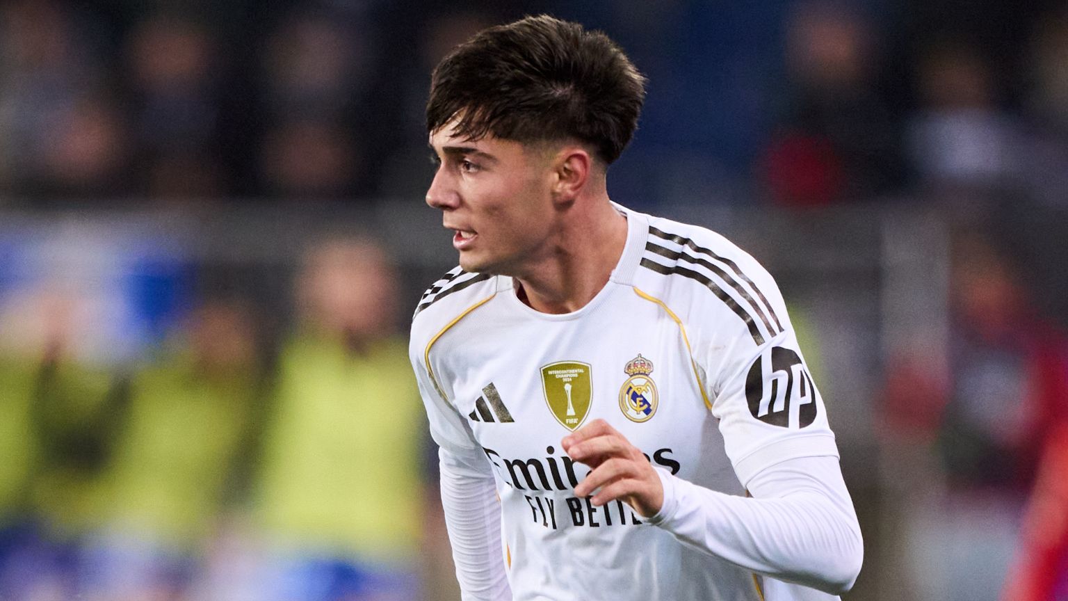 ريال مدريد يحدد سعر فالديبينياس بـ 50 مليون يورو وآرسنال يبدي اهتمامًا قويًا بالصفقة