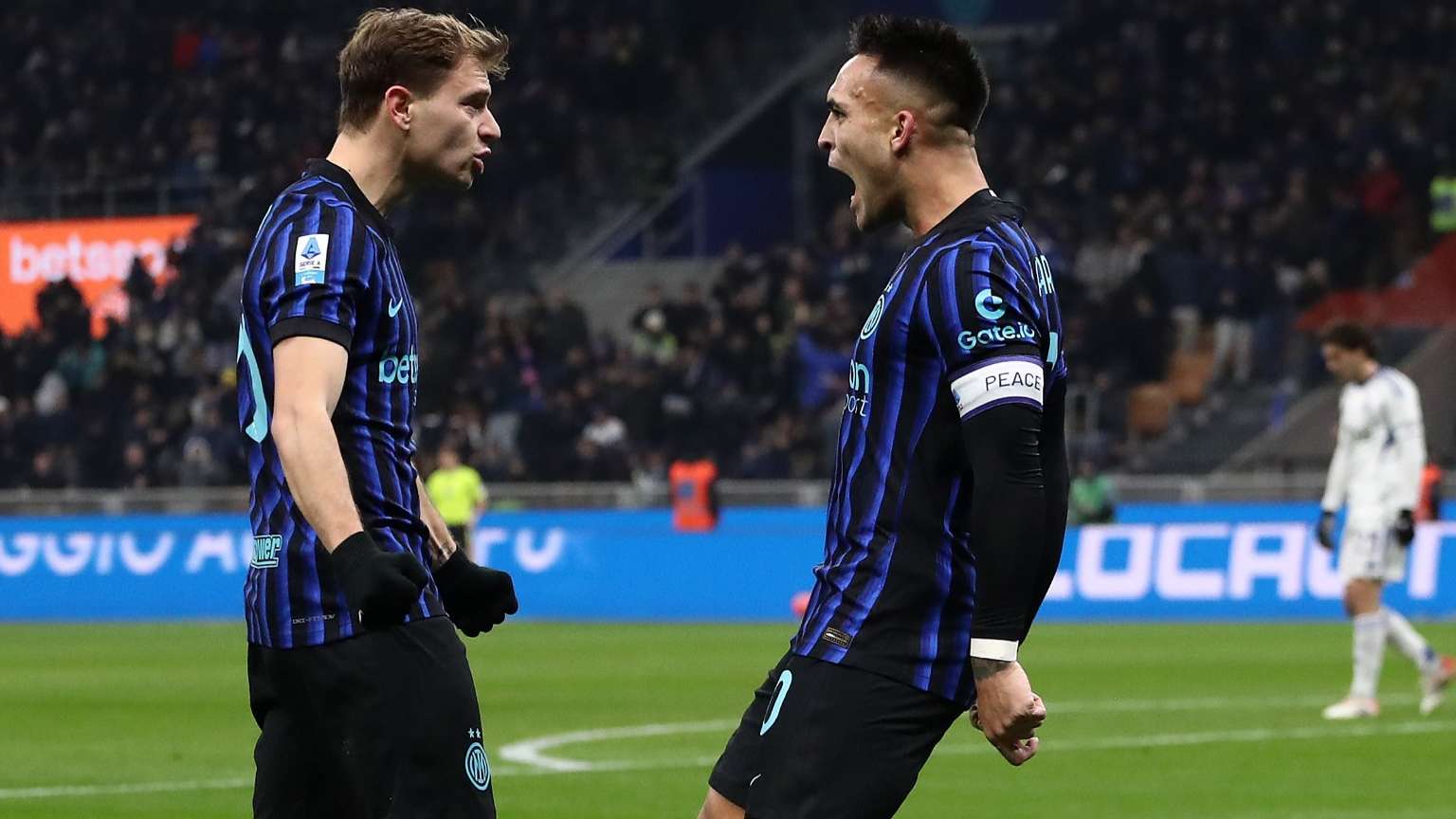 Lautaro Martinez Nicolo Barella Inter Como