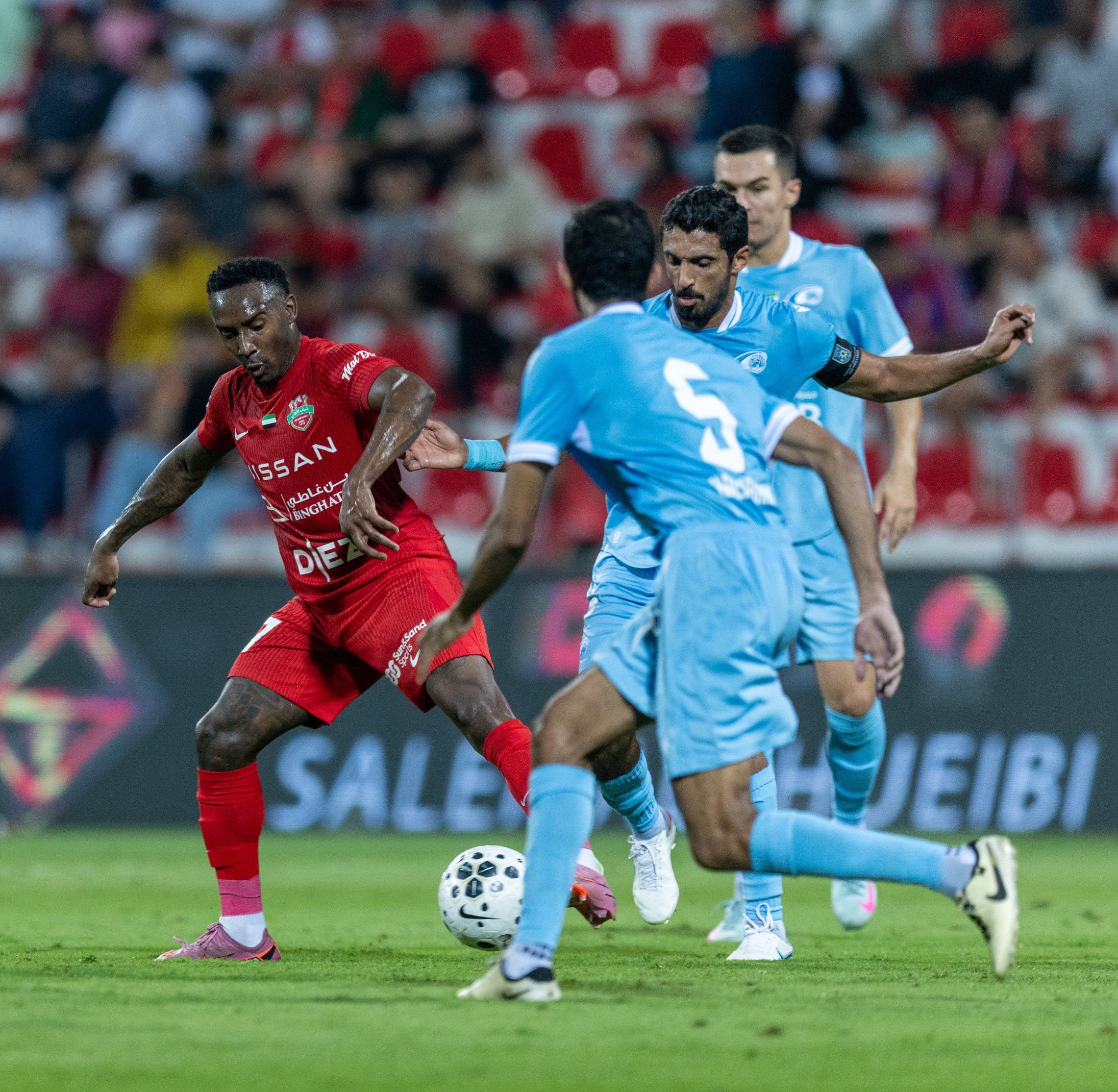 شباب الأهلي يهزم بني ياس 2